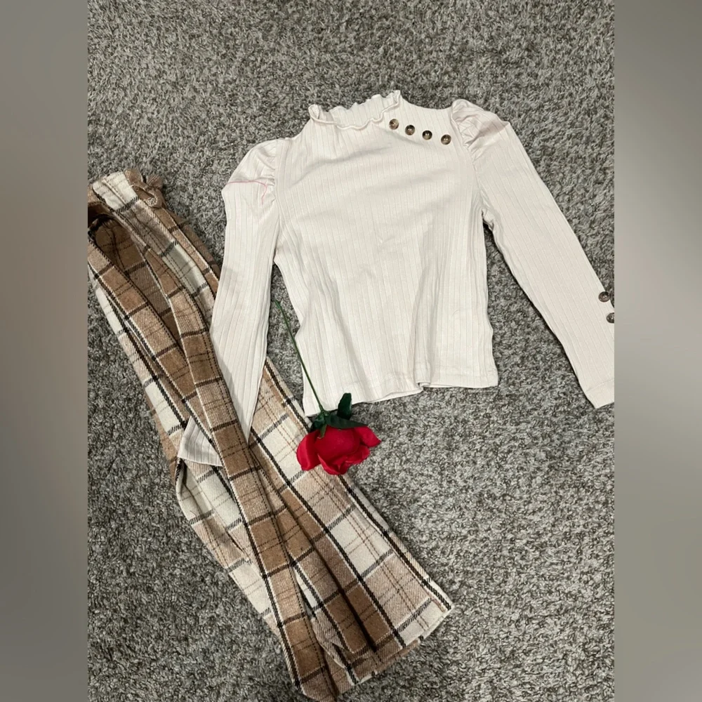 Cream Ribbed Top and Plaid Set - Picture 2 of 2